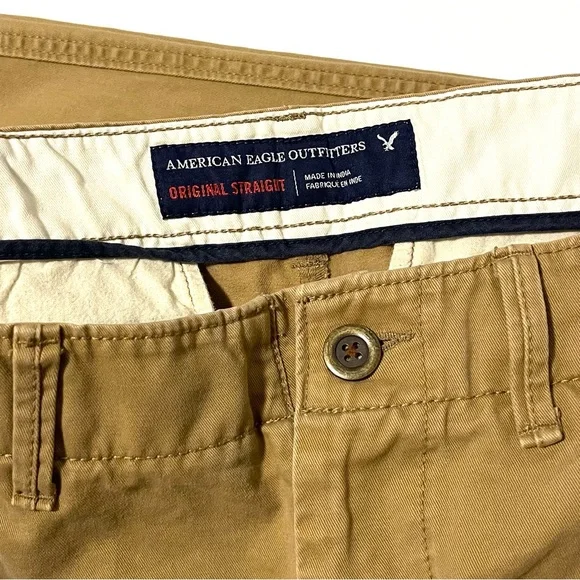 American Eagle Khaki's - Original Straight Leg - Size 32 | 30 - Picture 11 of 14